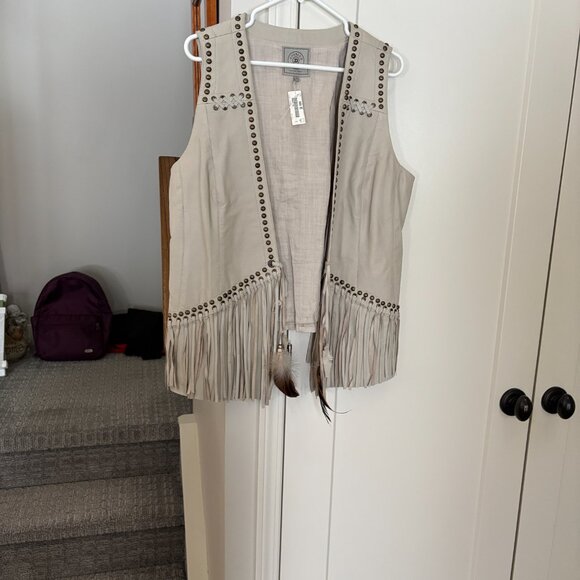 Double D Ranch Vest - Picture 8 of 14